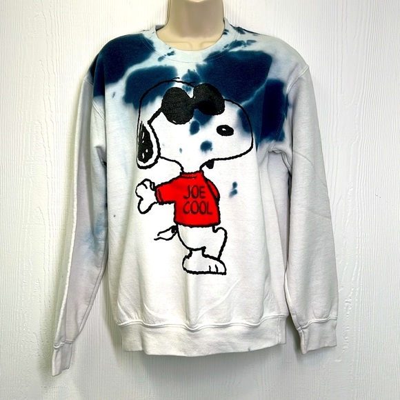 Peanuts - Snoppy Tie Dye Blue And White Snoppy Joe Cool Graphic Sweatshirt Small - Picture 2 of 10